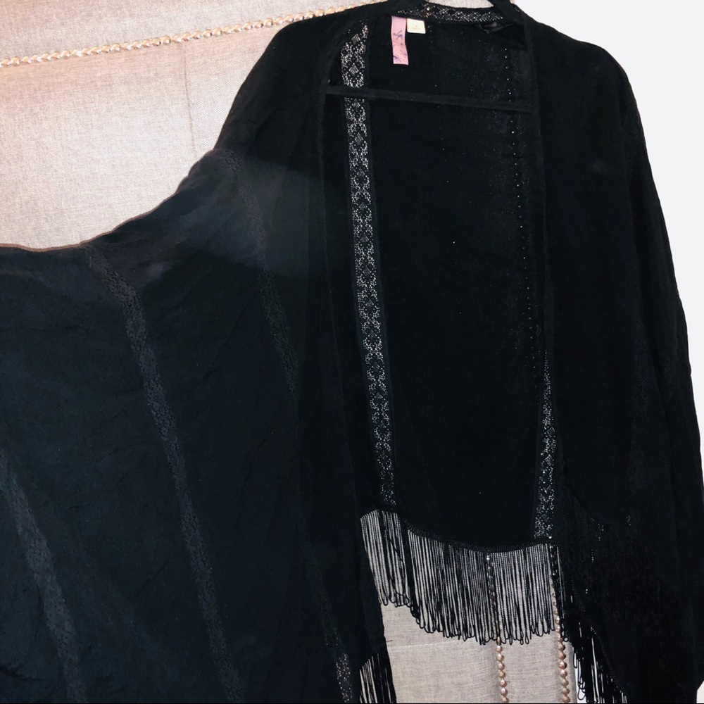 Fringe kimono